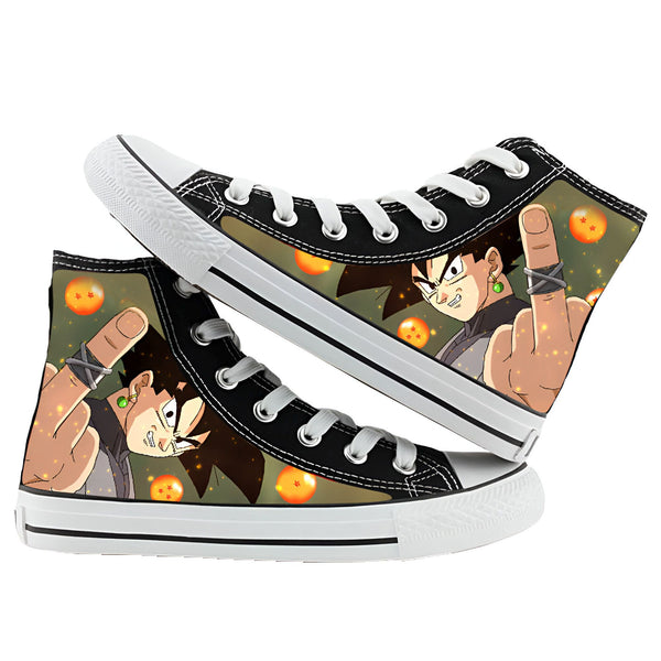 Une paire de chaussures montantes noires avec des lacets blancs. Il y a une image de Son Goku, un personnage de Dragon Ball Z, sur le côté de chaque chaussure. Son Goku est représenté en train de donner le doigt d'honneur.,BA-2963323549,BA-2034605195,BA-0428208738,BA-5923512262,BA-1791020496,BA-9434519640,BA-846947376X,BA-9463805176