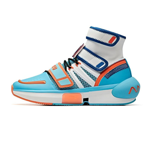 Une paire de chaussures de basketball montantes bleues et blanches avec des lacets orange et des détails blancs.,BA-8482020382,BA-8363455369,BA-1836838611,BA-7702307811,BA-0177720891,BA-8606838721,BA-8713262688,BA-5416031980