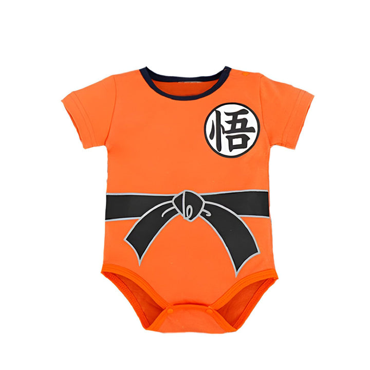 Une grenouillère orange avec le symbole de Goku de Dragon Ball Z.,BO-7017990285,BO-0758866399,BO-8126988037,BO-937638184X,BO-9754389446,BO-8339915088,BO-2318707413,BO-5690801216