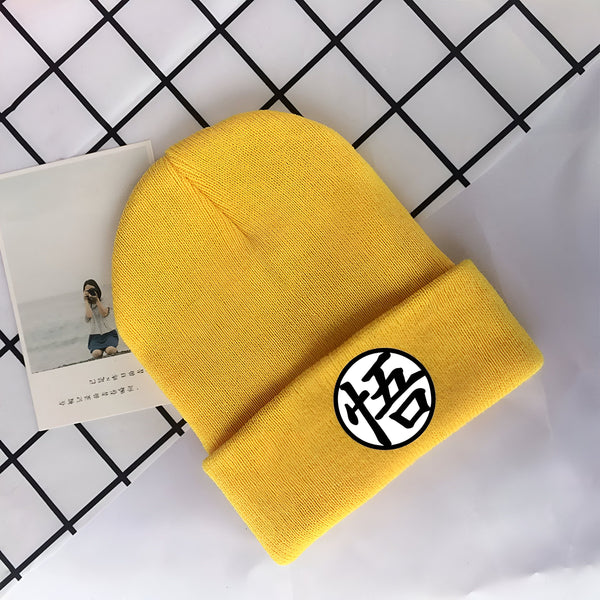Un bonnet jaune avec le symbole de Goku, le personnage principal de la série animée Dragon Ball Z.,BO-2414495057,BO-0543491145
