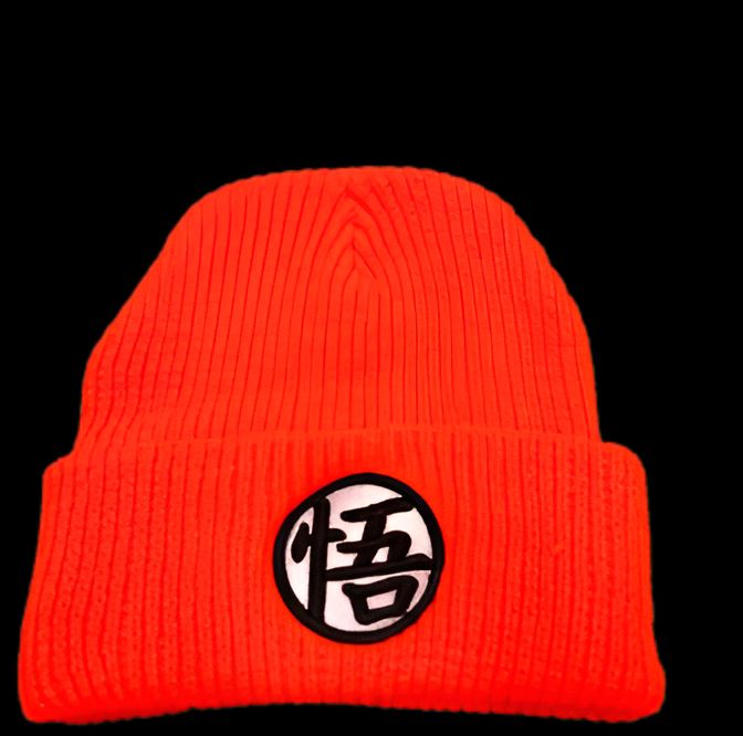 Un bonnet orange avec le symbole de Goku, le personnage principal de la série animée japonaise Dragon Ball Z.,BO-9380160143,BO-9076876886,BO-1804128430,BO-3833425334