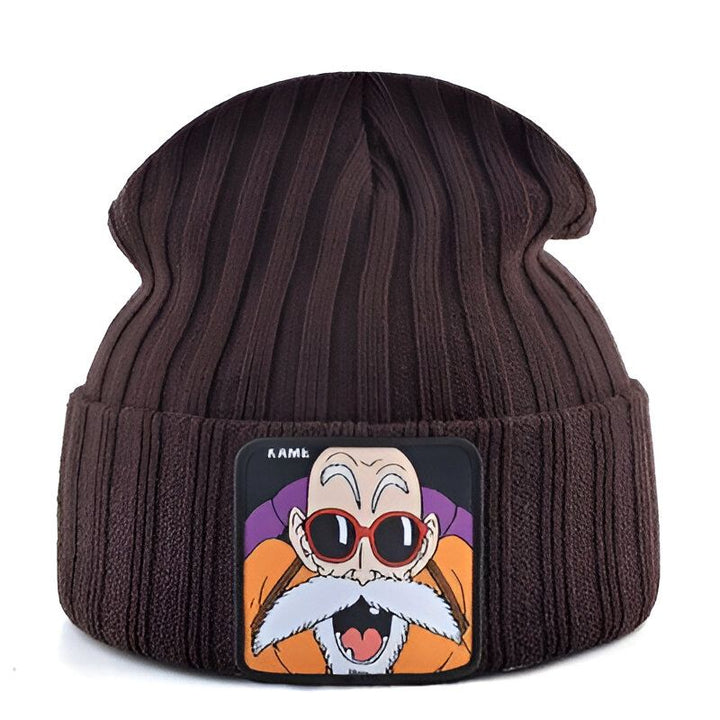 Un bonnet marron avec un écusson brodé à l'effigie de Tortue Géniale, un personnage de Dragon Ball Z.,BO-8106667618,BO-1668712598,BO-3775950338,BO-473352143X,BO-2420864549,BO-125457882X,BO-618632334X,BO-2936972795,BO-7938924296,BO-7517927345,BO-0907367313