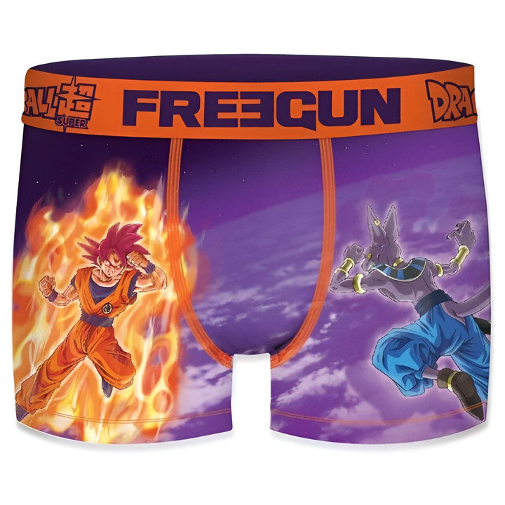 Le visuel représente un boxer pour homme de la marque Freegun. Il est de couleur violette avec des motifs du manga Dragon Ball Z. On peut y voir Goku et Vegeta, deux personnages de la série, en train de se battre.,CA-7172684176,CA-7452385853,CA-1042190135,CA-6991951013,CA-8055184488