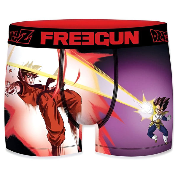 Ce boxer Freegun représente Son Goku et Vegeta, deux personnages du manga Dragon Ball Z. Son Goku est en train de donner un coup de pied à Vegeta. Le fond est rouge et noir.,CA-5655716100,CA-1213016371,CA-0726289922,CA-1327748231,CA-3909351107