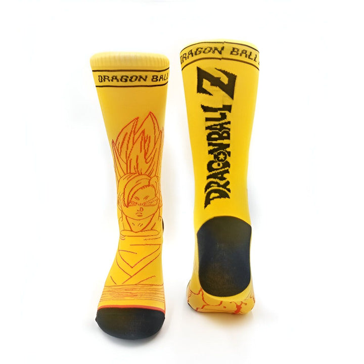 Une paire de chaussettes jaunes avec un motif de Goku, un personnage de la série animée Dragon Ball Z.,CH-3286374113
