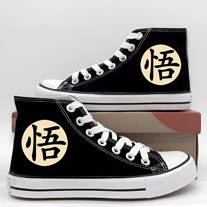 Une paire de chaussures montantes noires avec un motif du symbole "Goku" de la série animée Dragon Ball Z.,CH-8791874068,CH-4813088481,CH-7338480109,CH-1982806869,CH-2499617586,CH-4555387759,CH-3254867394,CH-8190225758,CH-3795828732,CH-450205352X,CH-4998529331,CH-6933760731,CH-4612171195,CH-3645600272,CH-9013075622,CH-8506255317,CH-6695658234,CH-5424338577,CH-603491633X,CH-1497877989