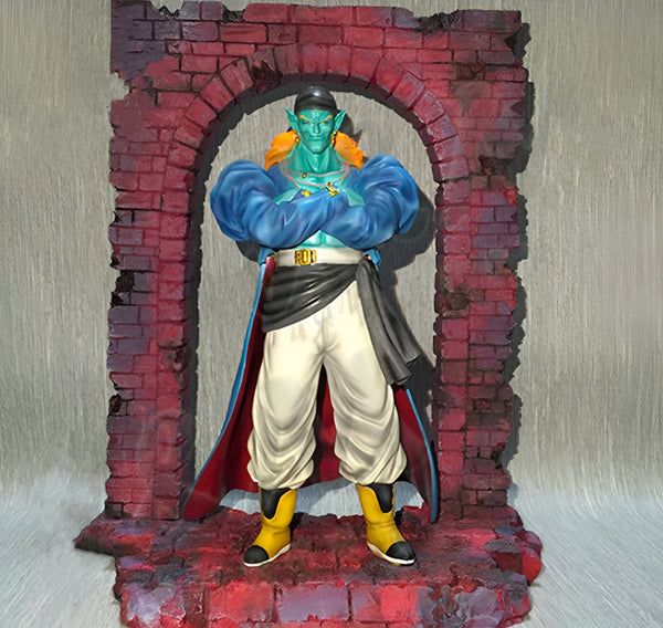Une image d'un personnage de dessin animé aux cheveux verts et à la peau bleue, vêtu d'un costume blanc et bleu avec une cape rouge. Il se tient dans un cadre de briques rouges.,FI-3397824699