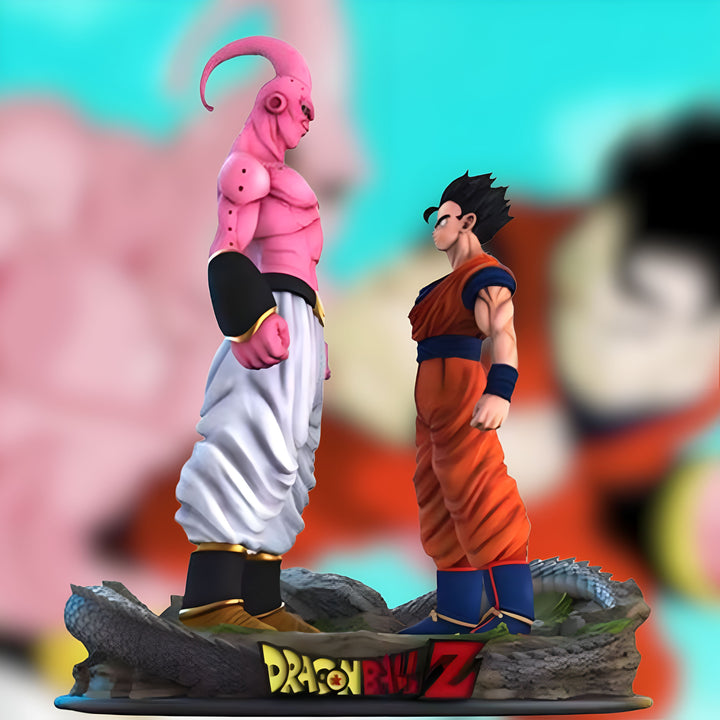 Une image de deux figurines de Dragon Ball Z, Boo et Gohan. Boo est un personnage rose et Gohan est un personnage aux cheveux noirs.,FI-297048451X