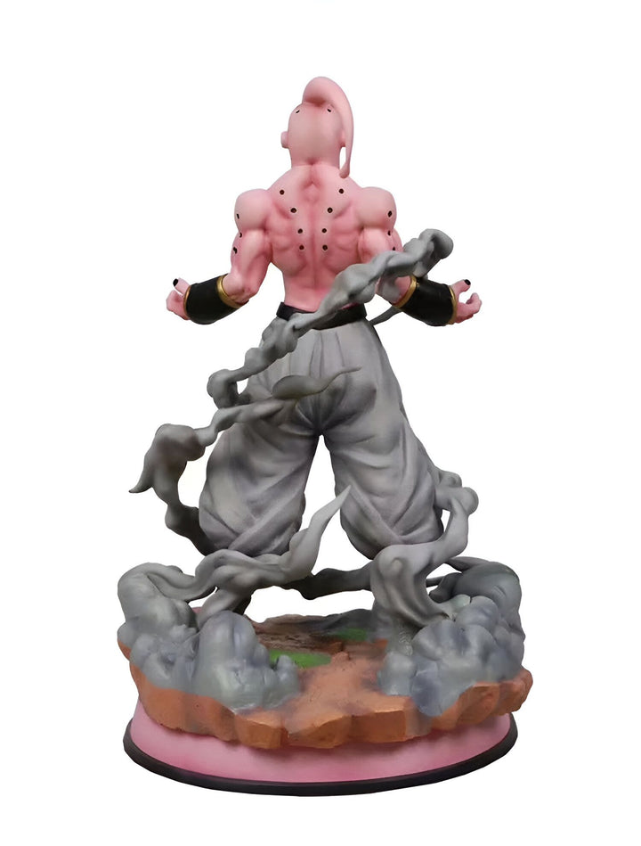 Une figurine de Buu, un personnage de Dragon Ball Z. Buu est un être rose et musclé, avec des cheveux blancs et des yeux bleus. Il est vêtu d'un pantalon gris et d'un gilet noir. Il est en train de se téléporter.,FI-3137773350