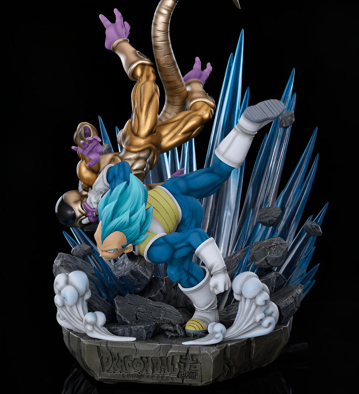 Une figurine de Vegeta en train de donner un coup de pied à Freezer. Vegeta est un personnage de la série Dragon Ball Z. Il est le prince des Saiyans, une race de guerriers extraterrestres. Freezer est un tyran galactique qui a détruit la planète Vegeta, la planète natale des Saiyans. Vegeta et Freezer sont ennemis depuis toujours.,FI-752997453X