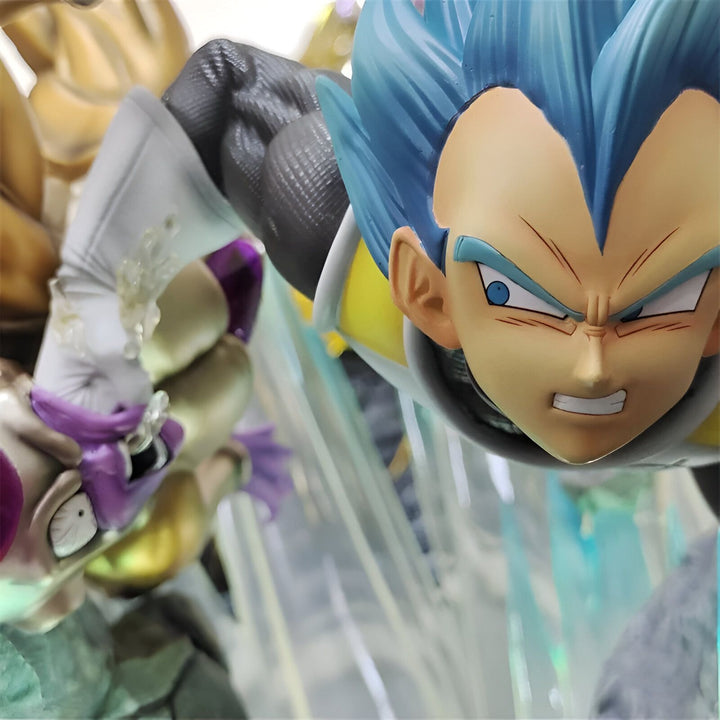 Une figurine de Vegeta, un personnage de Dragon Ball Z, en train de combattre Freezer. Vegeta est un Saiyan, une race de guerriers extraterrestres, et Freezer est un tyran galactique.,FI-752997453X