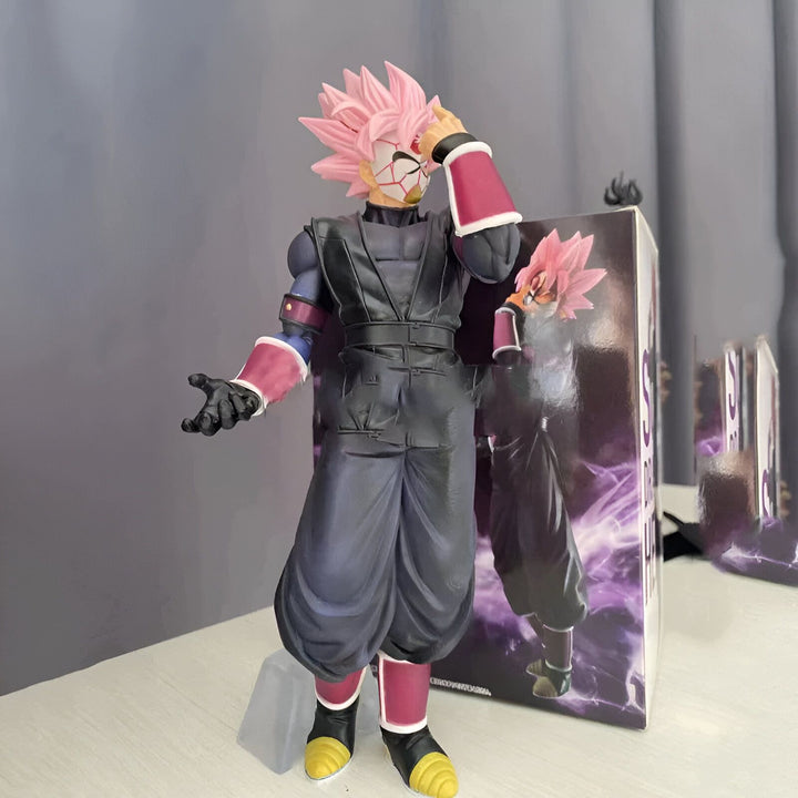 Une figurine de collection de Goku Black, un personnage de la série Dragon Ball Super. Il est vêtu d'une combinaison noire et rose et porte un masque. La figurine est très détaillée et mesure environ 15 cm de haut. Elle est fabriquée en PVC et est livrée dans une boîte.,FI-2729387153