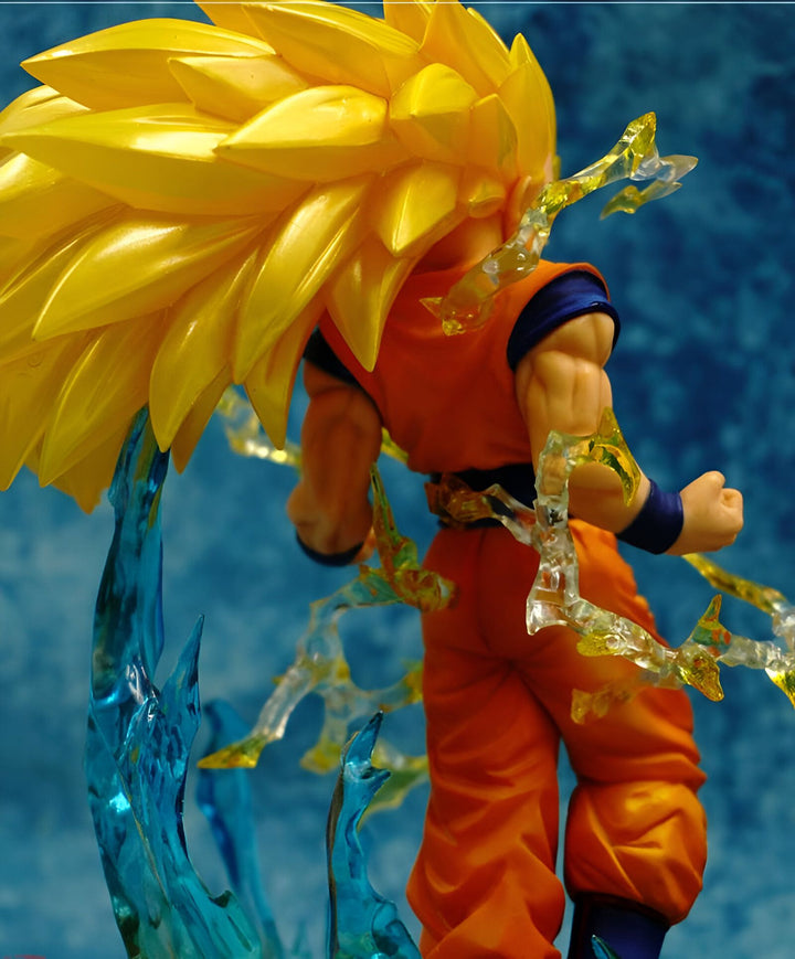 Une figurine de Son Goku, un personnage de Dragon Ball Z, en train de se téléporter. Il est entouré d'éclairs bleus et jaunes.,FI-2386975401