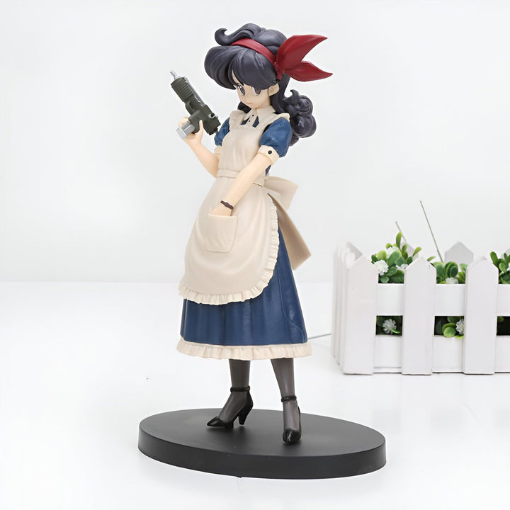 Une figurine de Bulma, un personnage de Dragon Ball Z, portant une robe bleue et un tablier blanc, et tenant une arme à feu.,FI-5106130840