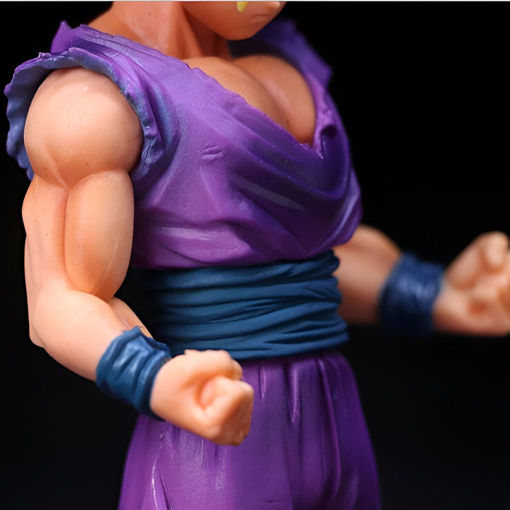 Une figurine de Gohan, un personnage de Dragon Ball Z. Il est vêtu d'une tenue violette et bleue.,FI-8188143731