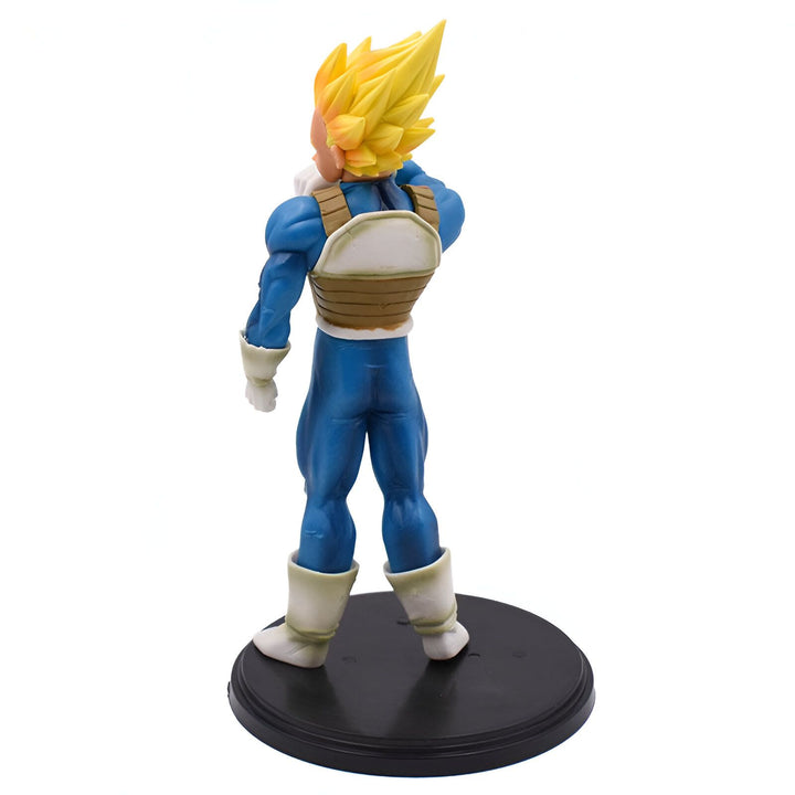 Une figurine de Vegeta, un personnage de la série Dragon Ball Z. Il est vêtu de sa combinaison de combat bleue et jaune et est en position de combat.,FI-2212519990