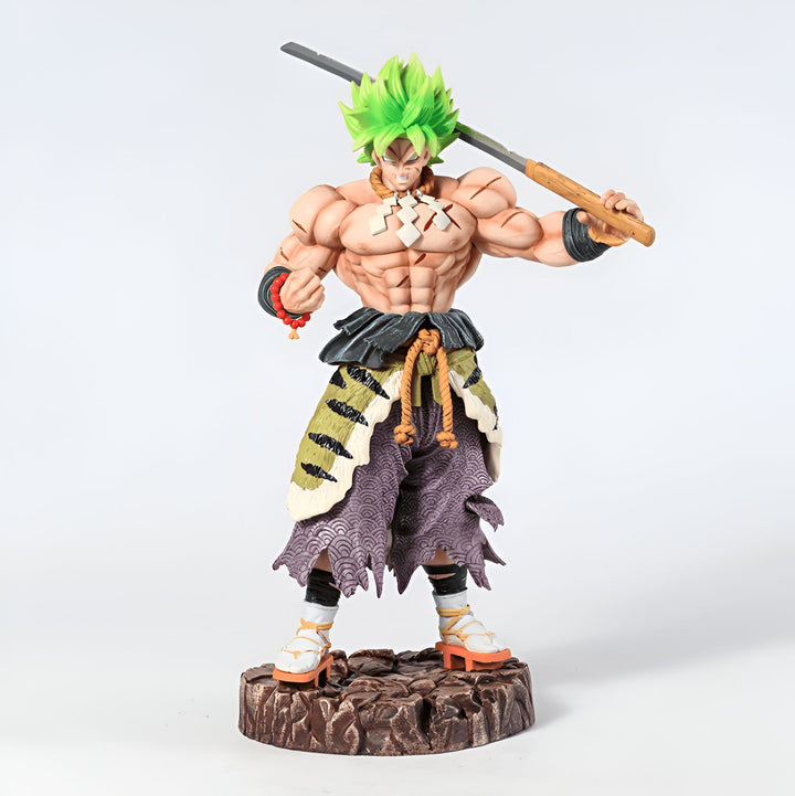 Une figurine de Broly, un personnage de Dragon Ball Z, est représentée. Il est vêtu d'un kimono déchiré et tient une épée dans sa main droite. Il a les cheveux verts et les yeux bleus. La figurine est posée sur un socle marron.,FI-9131618049
