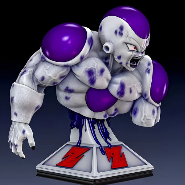 Buste de Freezer, un personnage de Dragon Ball Z. Il est représenté avec sa peau violette et ses muscles saillants. Il a une expression de rage sur le visage et semble prêt à attaquer. Le buste est posé sur un socle noir et rouge.,FI-6656644155