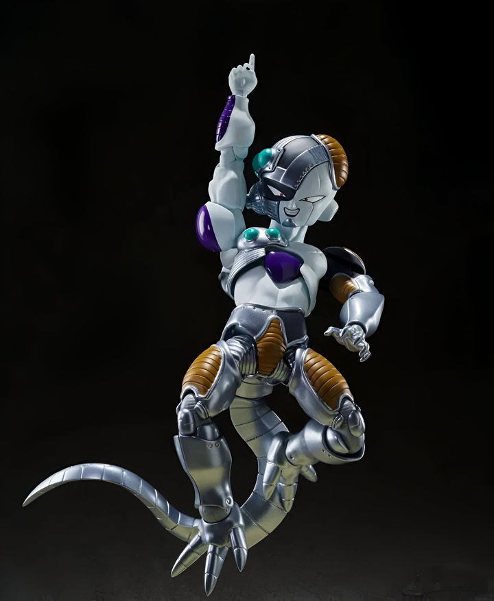 Une figurine de Freezer, un personnage de Dragon Ball Z. Il est représenté dans sa deuxième forme, avec une armure de combat. Il est en train de charger son attaque.,FI-5646647339