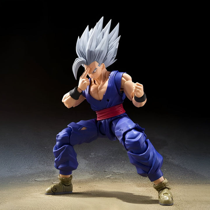 Une figurine de Son Gohan, un personnage de Dragon Ball Z. Il est vêtu d'une combinaison bleue et blanche et a les cheveux blancs. Il est en position de combat.,FI-9736756378