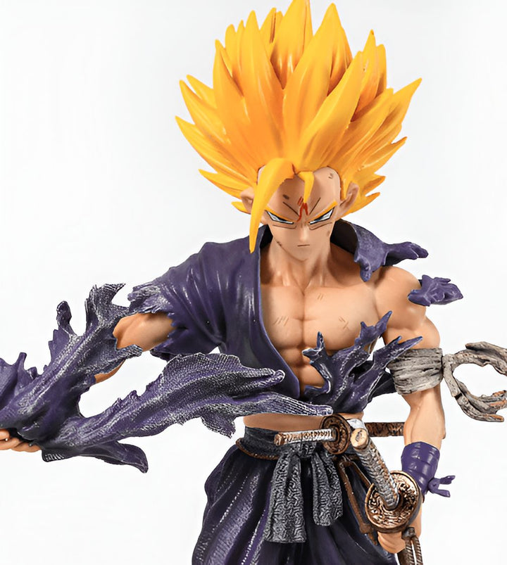 Une figurine de Son Gohan, un personnage de Dragon Ball Z, portant un kimono violet et tenant un sabre.,FI-5804695304