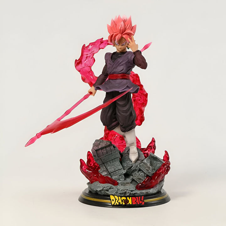 Une figurine de Son Goku, un personnage de Dragon Ball Z. Il est vêtu d'une combinaison noire et rose et est en position de combat. Il est entouré de flammes et se tient sur un socle noir et doré.,FI-4899512767