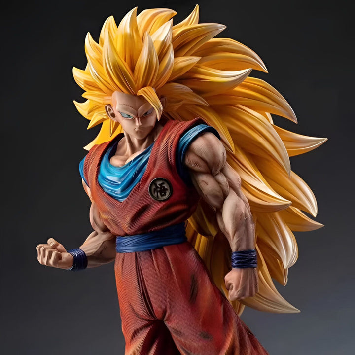 Une figurine de Son Goku, un personnage de la série animée Dragon Ball Z. Il est représenté avec ses cheveux longs et blonds, et porte une combinaison orange et bleue. Il est en position de combat, le poing droit en avant.,FI-8547694439
