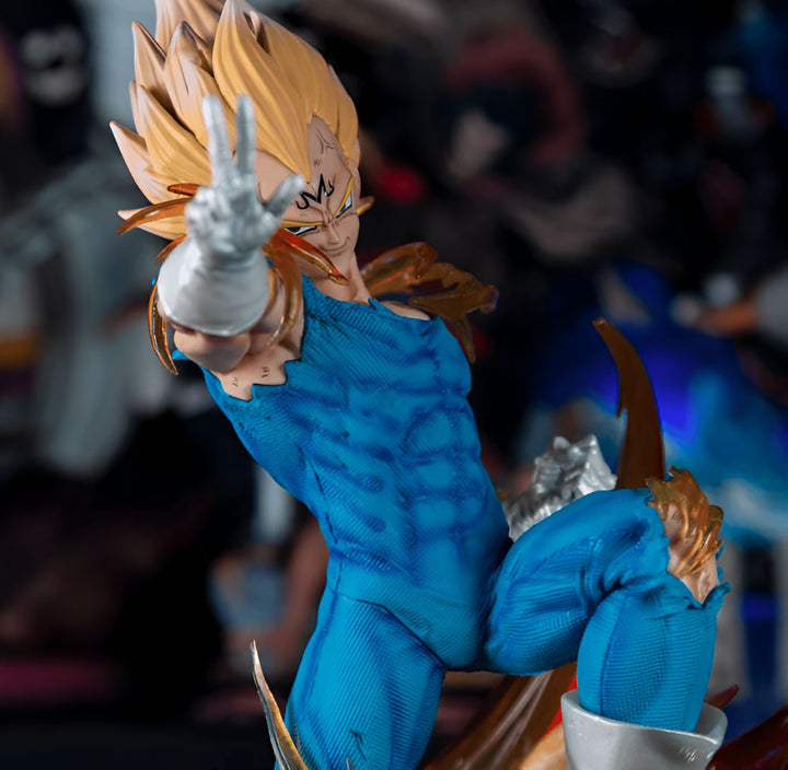 Une figurine de Vegeta, un personnage de Dragon Ball Z, en train de se battre. Il est vêtu d'une combinaison bleue et jaune et a les cheveux blonds. Il est en train de charger son attaque ultime, le Final Flash.,FI-511996463X