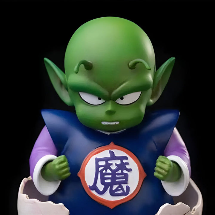 Une figurine de Piccolo, un personnage de Dragon Ball Z. Il est représenté avec sa tenue du tournoi mondial d'arts martiaux.,FI-5962248058