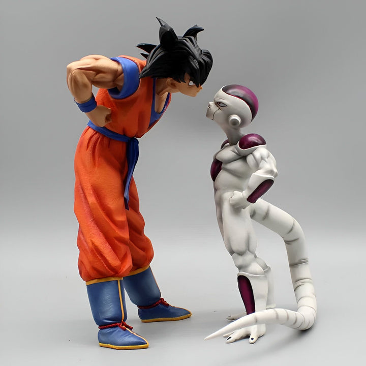 Une image de Son Goku et Freezer, deux personnages de la série Dragon Ball Z. Son Goku est un Saiyan, et Freezer est un extraterrestre. Ils sont en train de se battre.,FI-7359434297