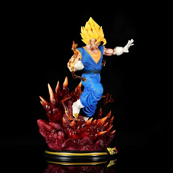 Une figurine de Vegeta, un personnage de Dragon Ball Z, en train de se battre. Il est en position d'attaque, avec un poing en avant et l'autre poing en arrière. Il est entouré de flammes.,FI-5282171287