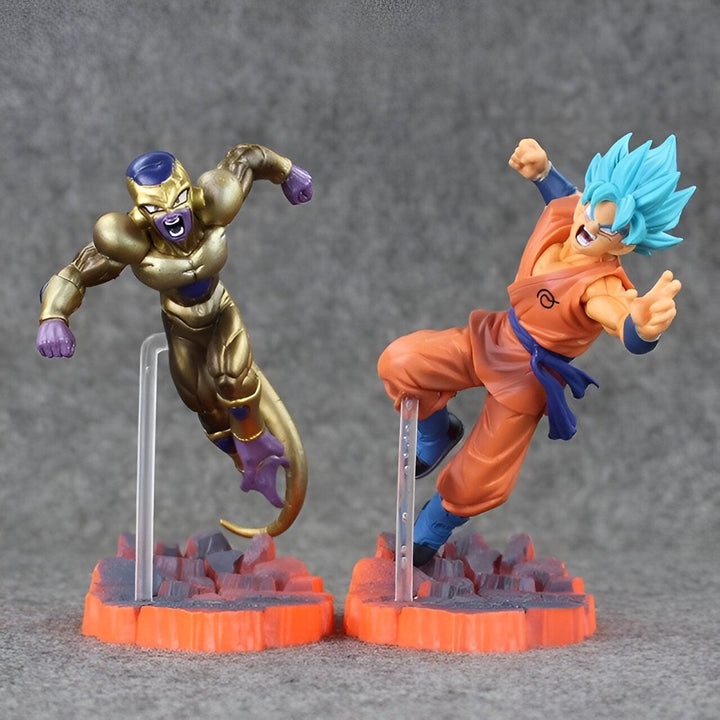 Deux figurines de Dragon Ball Z, Freezer et Son Goku, en train de se battre.,FI-9088582211