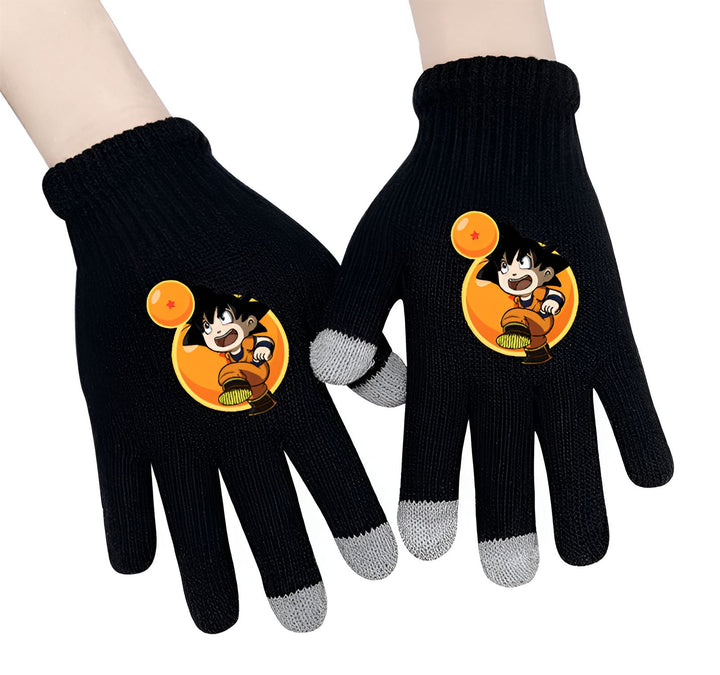 Une paire de gants noirs en laine avec un motif représentant le personnage de Son Goku, un jeune garçon aux cheveux noirs et aux yeux bleus, vêtu d'un kimono orange et bleu. Il est en train de voler et tient une boule d'énergie jaune dans sa main droite.,GA-1358662738