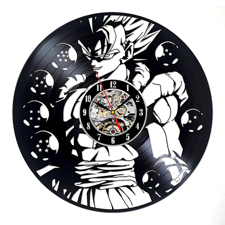 Une horloge murale en vinyle représentant Son Goku, un personnage de la série animée Dragon Ball Z. Il est représenté en train de se battre, entouré de boules de cristal.,HO-3498794108