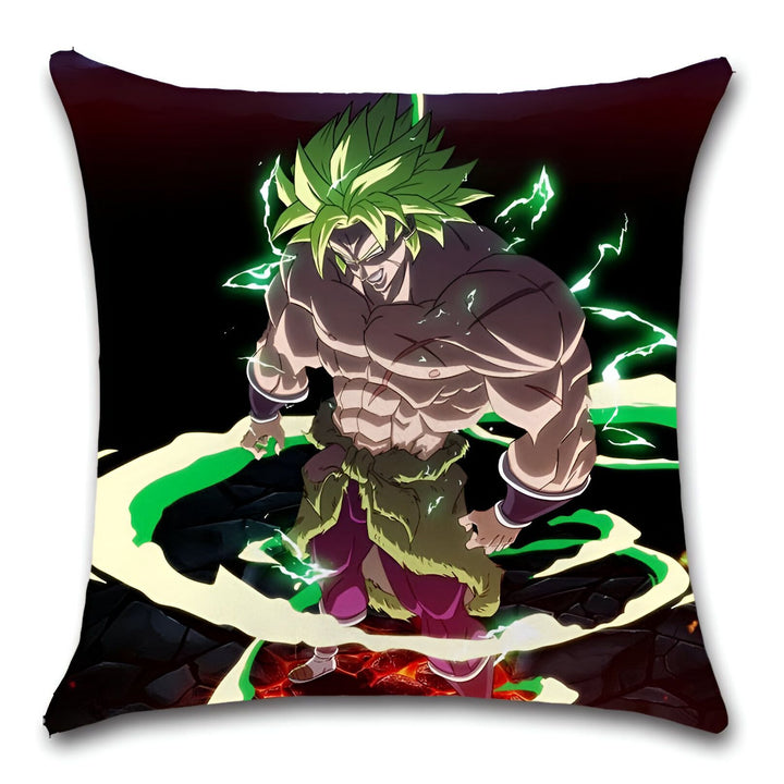 L'image représente un personnage de dessin animé, Broly, qui est un Saiyan. Il est grand et musclé, avec des cheveux verts et des yeux bleus. Il porte une tenue de combat violette et verte, et il est entouré d'énergie verte. Il se trouve sur une planète volcanique, et il est prêt à se battre.,HO-1005554161
