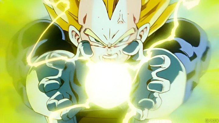 L'image représente un personnage de dessin animé, Vegeta, en train de charger une attaque énergétique jaune dans ses mains. Il a les cheveux jaunes et les yeux bleus, et il est vêtu d'une combinaison bleue et jaune. Il se trouve dans un environnement désert, avec des montagnes en arrière-plan.,LA-9087952724