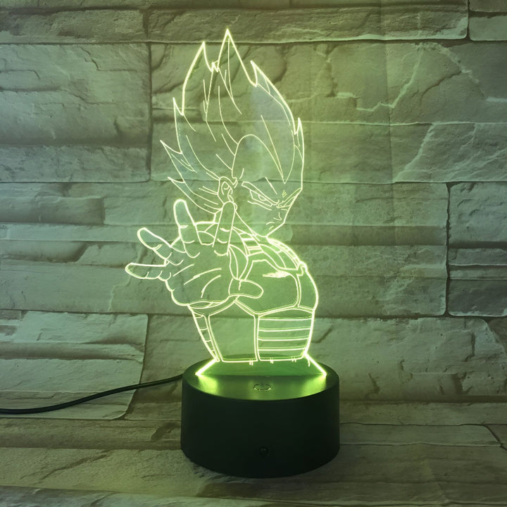 Une image d'une figurine de Vegeta, un personnage de la série Dragon Ball Z. La figurine est éclairée par une lumière verte et est posée sur un socle noir.,LA-9800412301