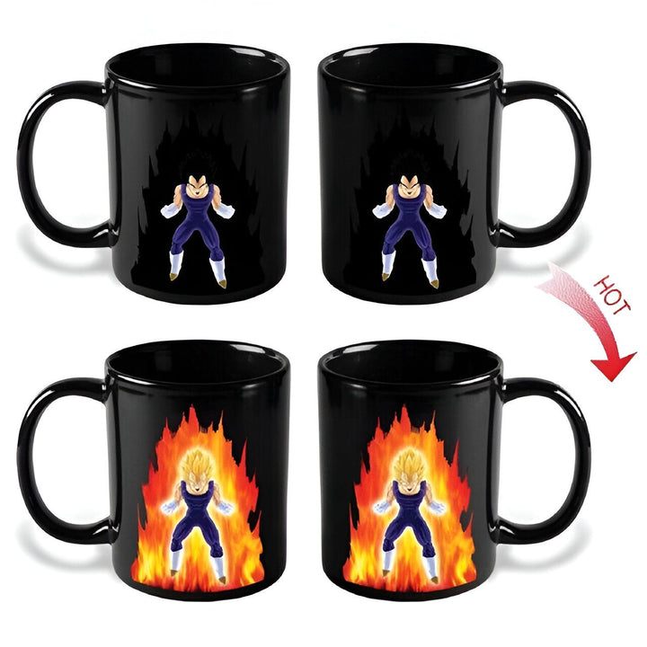 Une tasse noire qui change de couleur avec la chaleur. Lorsque la tasse est froide, elle est noire avec un dessin de Vegeta, un personnage de Dragon Ball Z. Lorsque la tasse est chaude, elle devient blanche et le dessin de Vegeta apparaît en couleur avec un fond orange.,MU-5066912282