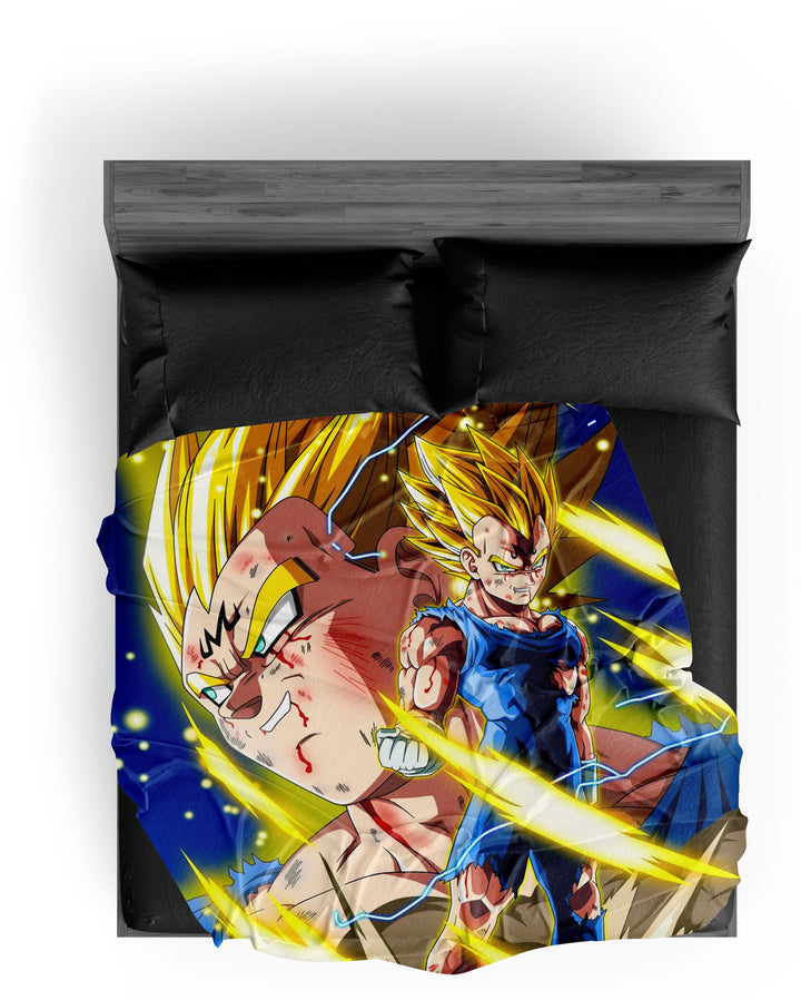 Une image de Vegeta, un personnage de la série animée Dragon Ball Z. Il est représenté en train de se battre, avec ses cheveux blonds hérissés et ses muscles saillants. Il est entouré d'éclairs et de fumée.,PL-0345927869,PL-9613181652