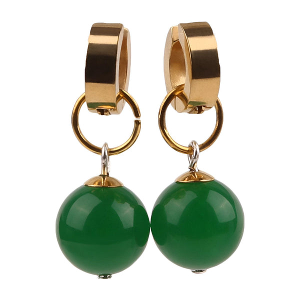 Une paire de boucles d'oreilles en acier inoxydable avec des pendentifs en forme de boules de dragon vertes.,PO-5652483806