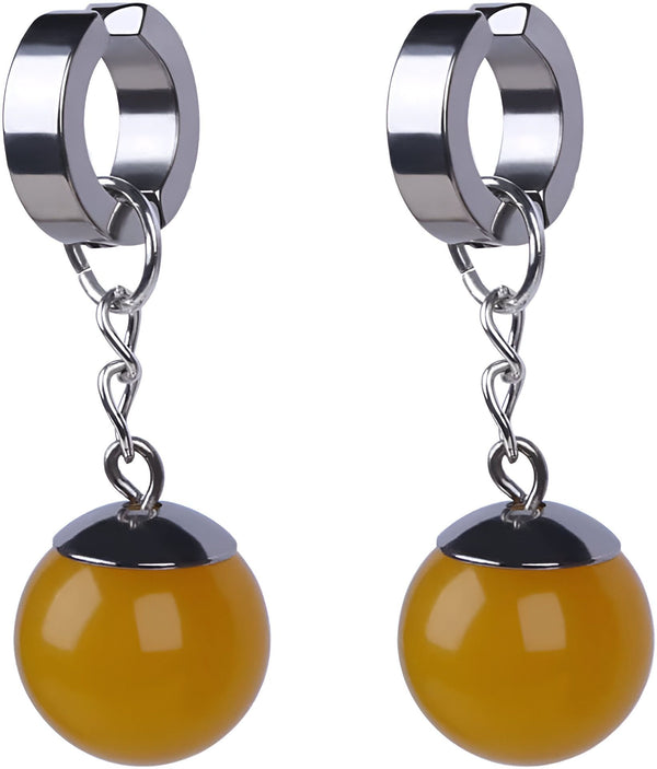 Une paire de boucles d'oreilles en acier inoxydable avec des pendentifs en forme de boules de dragon jaunes.,PO-924922589X