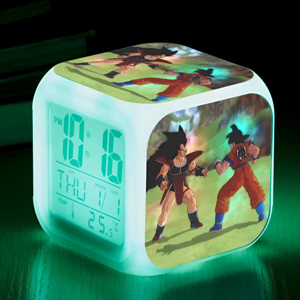 Une horloge numérique verte avec une image de Son Goku et Vegeta en train de se battre.,RS-9210370651