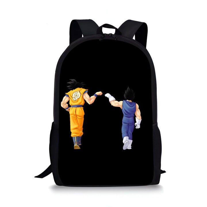 Le sac à dos représente Goku et Vegeta, deux personnages de la série animée Dragon Ball Z. Ils sont représentés de dos, en train de se donner la main. Le sac à dos est de couleur noire et possède une fermeture éclair.,SA-1450027652