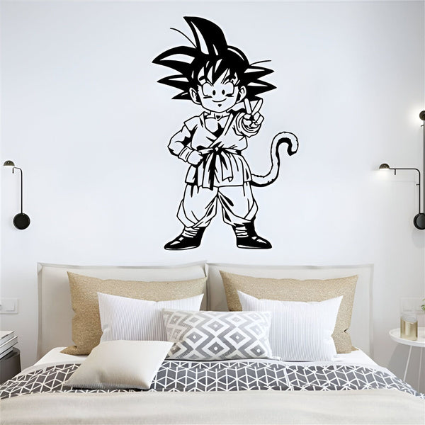 Une image de Son Goku, un personnage de la série animée Dragon Ball Z. Il est représenté debout, avec un grand sourire sur le visage. Il porte son uniforme de combat orange et bleu, et sa queue de singe est enroulée autour de sa taille.,ST-4530827496,ST-3695989378