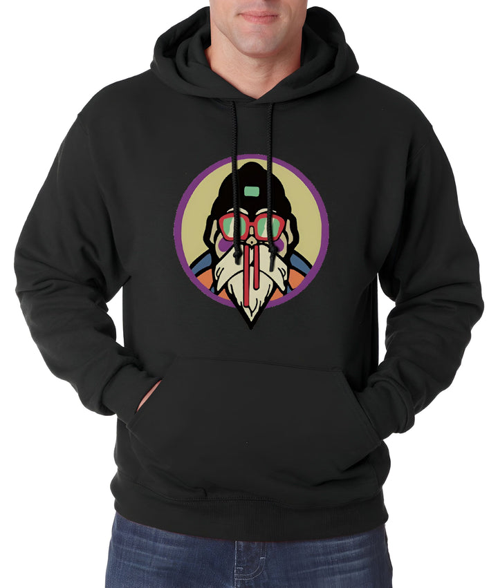 Une image d'un homme portant un sweat à capuche noir avec un cercle jaune et violet au centre. Dans le cercle, il y a un dessin d'un personnage de dessin animé avec des lunettes de soleil et une longue barbe blanche.