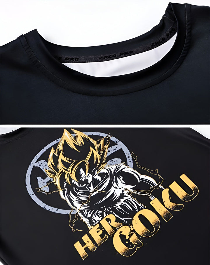 Une image d'un t-shirt noir avec un imprimé du personnage de Son Goku de la série animée Dragon Ball Z.,T--6385992314,T--5409012429,T--8941100372,T--2449858466,T--4258436259