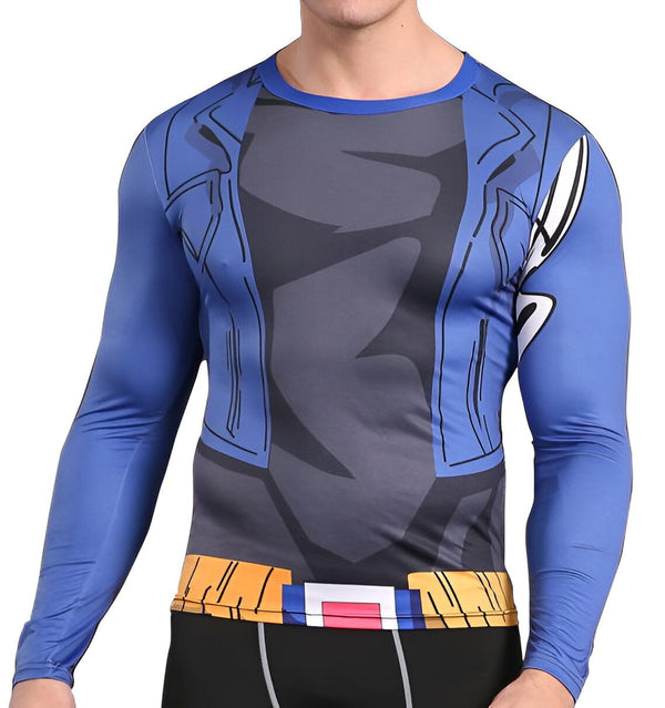 Une image d'un homme portant un t-shirt moulant bleu et noir avec des manches longues. Le t-shirt a un col rond et est imprimé avec un motif de la série animée Dragon Ball Z.,T--2421923085,T--1373823909,T--5574957353,T--5952092276,T--0610338498,T--9879632451