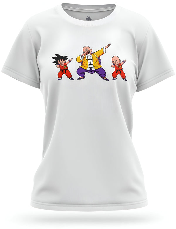 L'image représente un t-shirt blanc avec un motif de trois personnages de dessins animés. Les personnages sont Goku, Gohan et Piccolo, et ils sont en train de faire le dab.,T--4099576345,T--7599017380,T--3421244138,T--2625520973,T--4453870507,T--3868104097