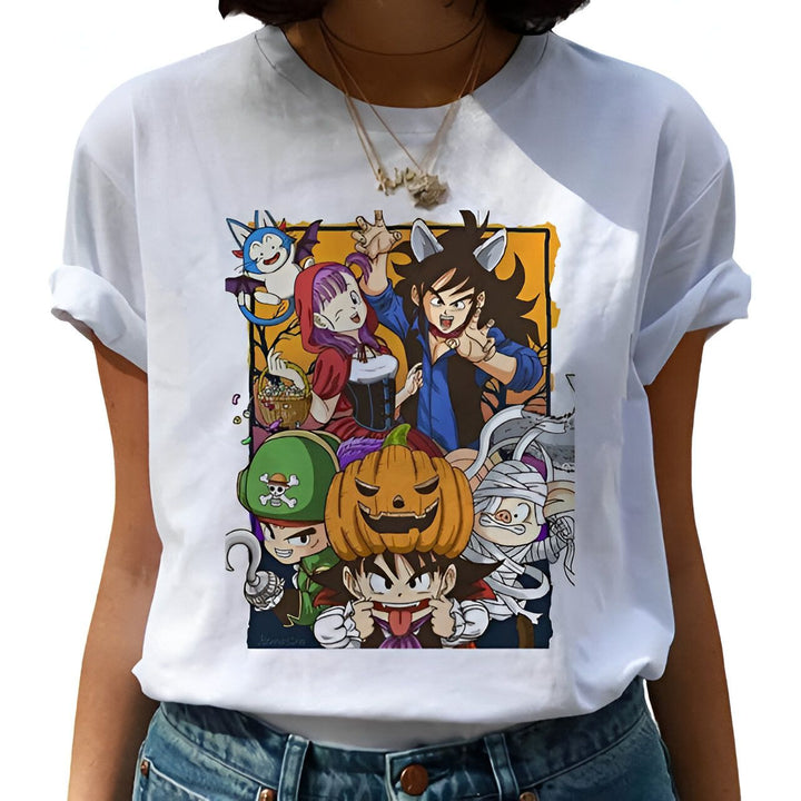 L'image représente une illustration de personnages de Dragon Ball Z déguisés pour Halloween. On peut voir Goku, Vegeta, Bulma, Piccolo, Krilin et Gohan.,T--0150273223,T--1997869810,T--4984039876,T--4180285398,T--8982541314,T--1535716754