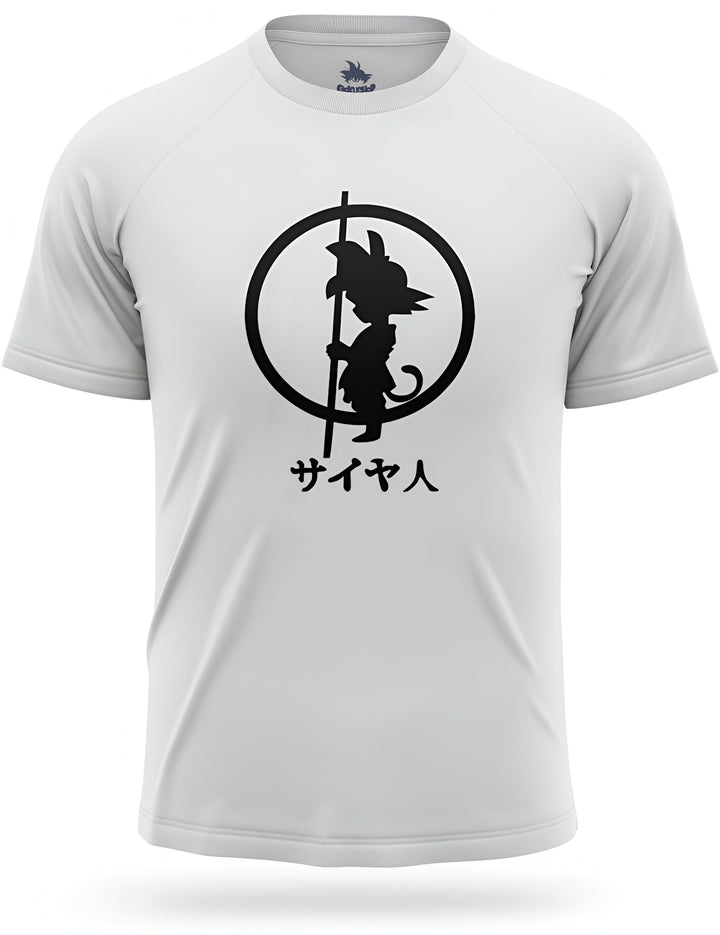 Une image d'un t-shirt blanc avec un motif noir représentant le personnage de Son Goku de la série animée Dragon Ball Z. Le personnage est représenté de profil, tenant un bâton à la main. Le texte "Saiya-jin" est écrit en japonais en dessous du personnage.,T--2530944040,T--2506546448,T--5876064467,T--0249724189,T--2944020072,T--7702853956,T--5683908892,T--7513540756,T--896111204X,T--1030555885,T--6455728041,T--9465425257,T--4520007208,T--3998241388,T--4384792204,T--5944410353,T--4801734189,T--5911135574